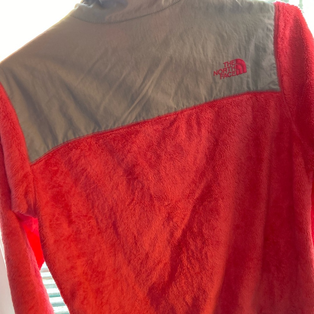 Pink northface jacket - Picture 2 of 2